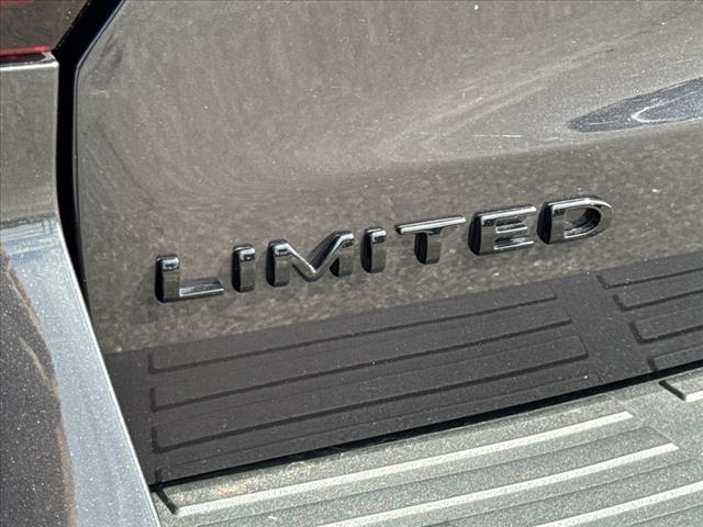 used 2024 Ford Expedition car, priced at $58,735