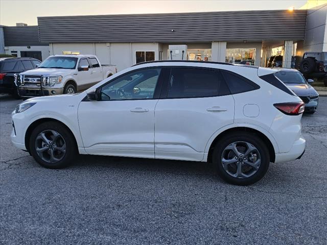 new 2024 Ford Escape car, priced at $26,999