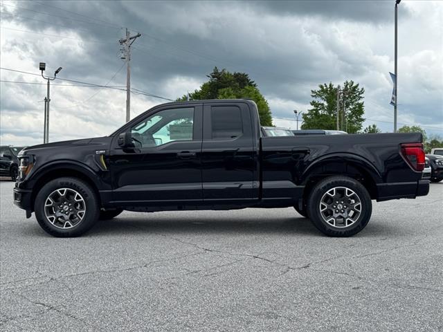 new 2025 Ford F-150 car, priced at $44,000