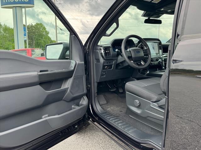 new 2025 Ford F-150 car, priced at $44,000