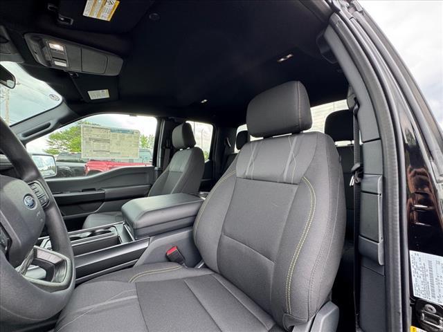 new 2025 Ford F-150 car, priced at $44,000