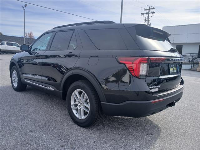 new 2025 Ford Explorer car, priced at $41,700