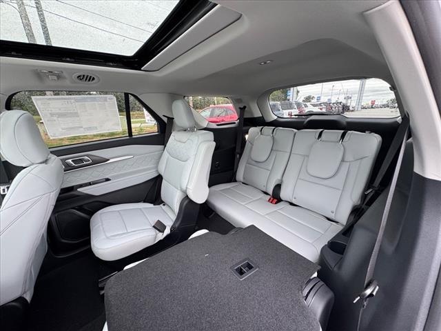 new 2025 Ford Explorer car, priced at $58,740