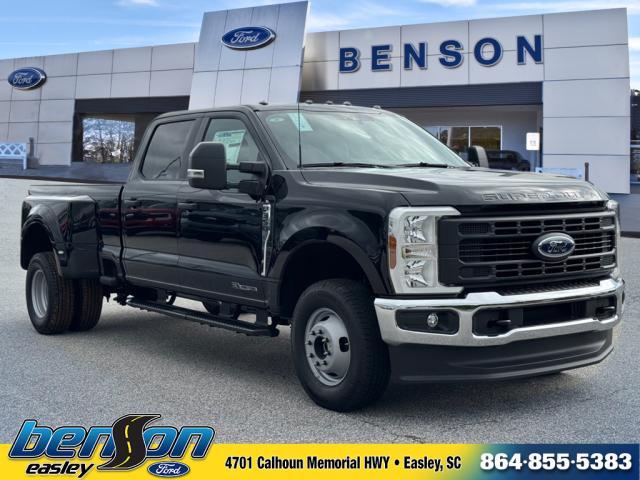 new 2025 Ford F-350 car, priced at $65,738