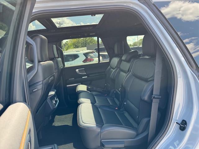 new 2025 Ford Expedition car, priced at $81,840