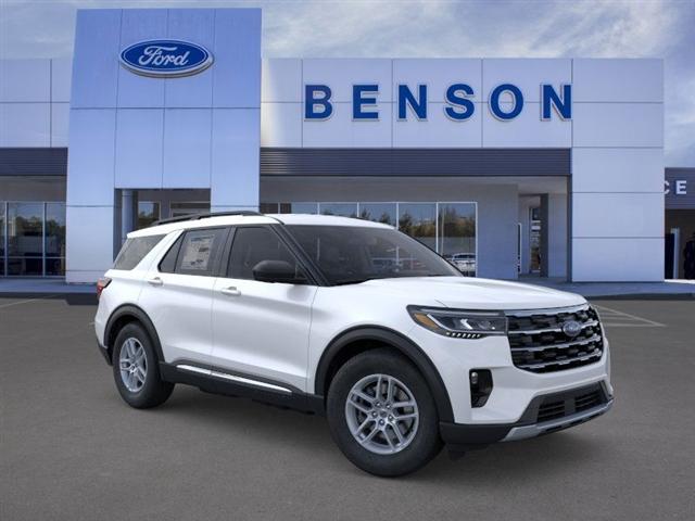 new 2025 Ford Explorer car, priced at $40,977