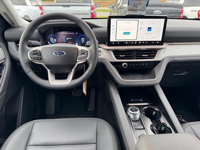 new 2025 Ford Explorer car, priced at $40,977