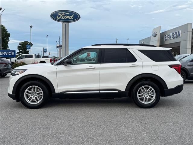 new 2025 Ford Explorer car, priced at $40,977