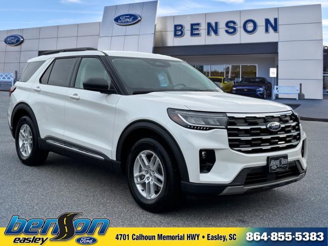 new 2025 Ford Explorer car, priced at $40,977