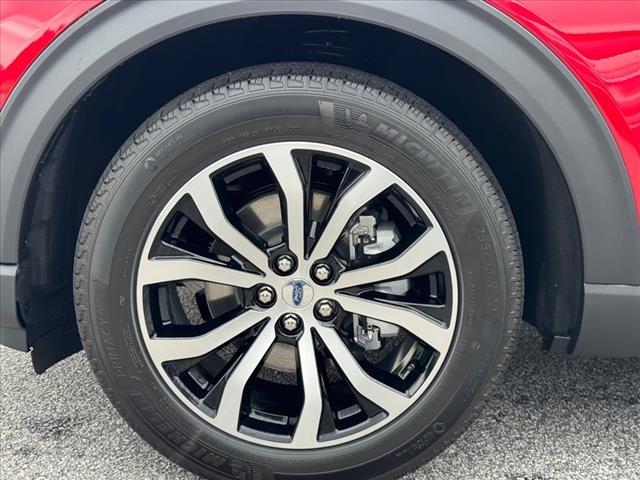 new 2025 Ford Explorer car, priced at $43,803