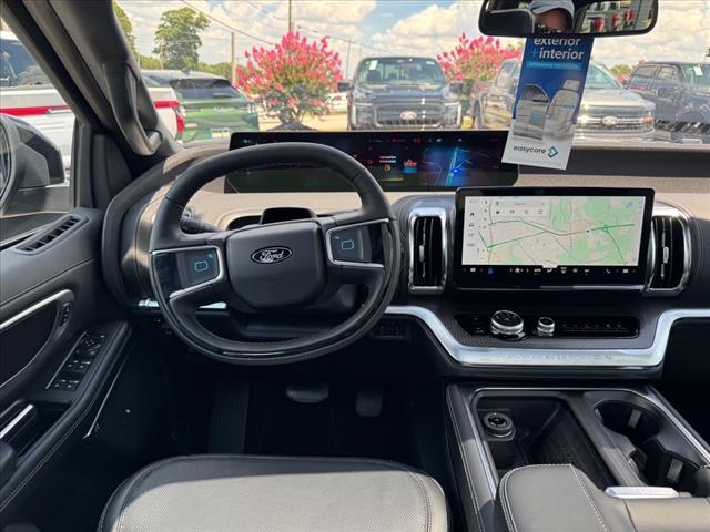 new 2025 Ford Expedition car, priced at $79,832
