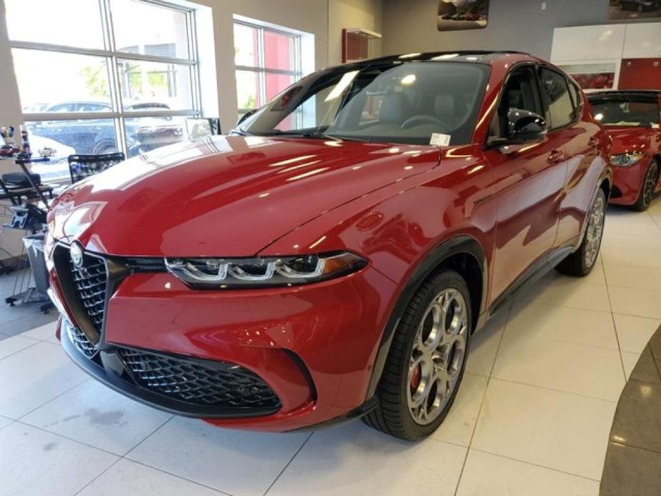 new 2024 Alfa Romeo Tonale car, priced at $54,735