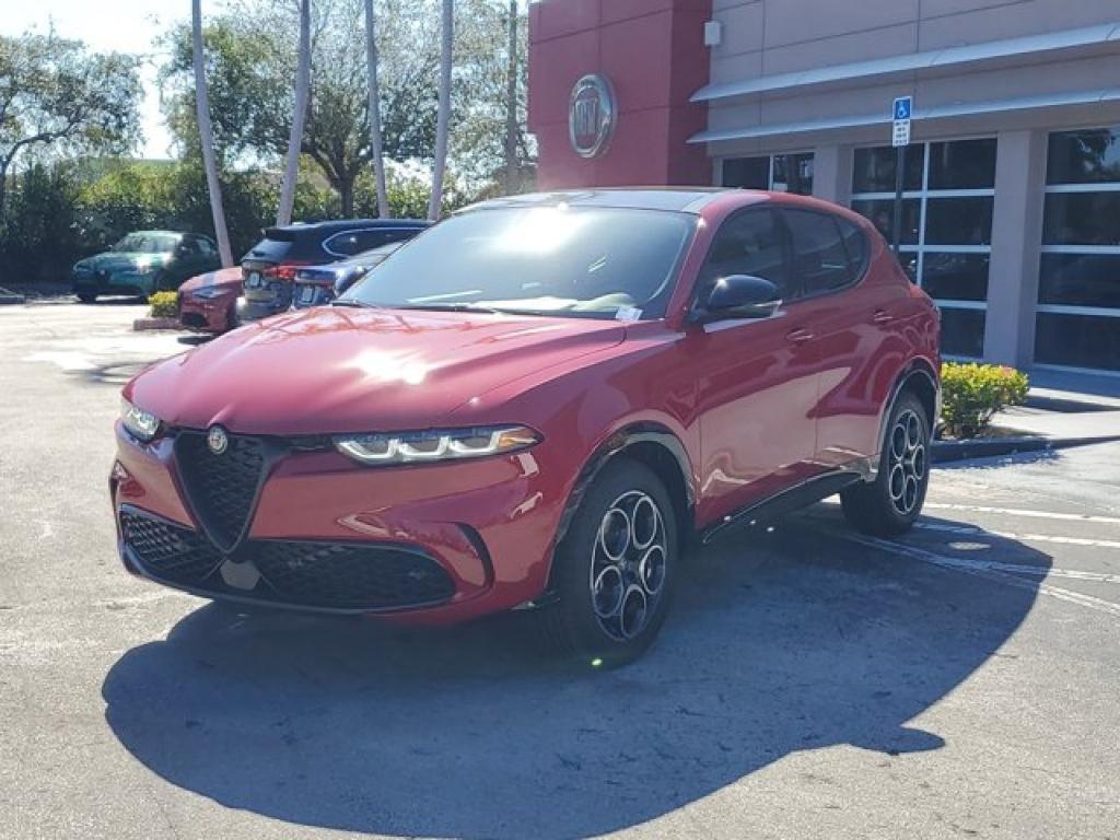 new 2025 Alfa Romeo Tonale car, priced at $36,875