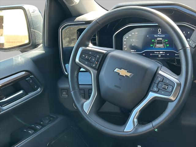 used 2022 Chevrolet Silverado 1500 car, priced at $35,667