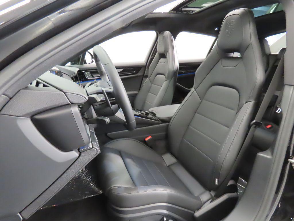 new 2025 Porsche Panamera car, priced at $133,425