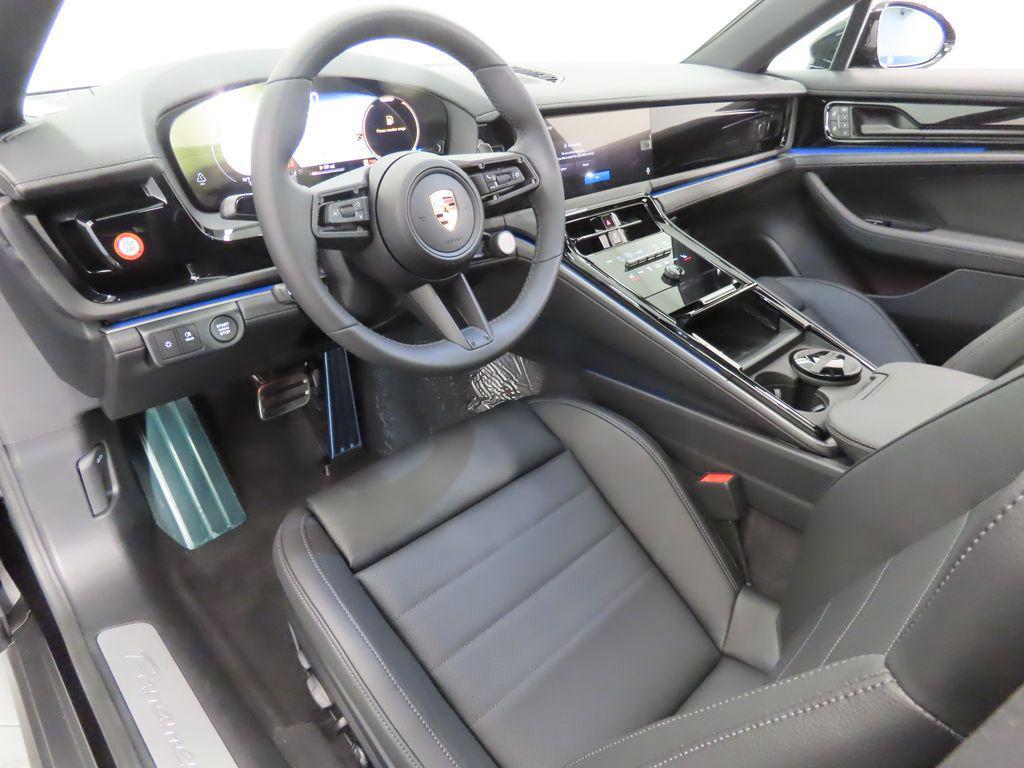 new 2025 Porsche Panamera car, priced at $133,425