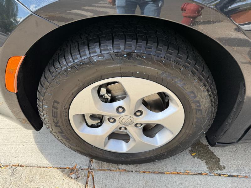 used 2018 Chrysler Pacifica Hybrid car, priced at $12,495