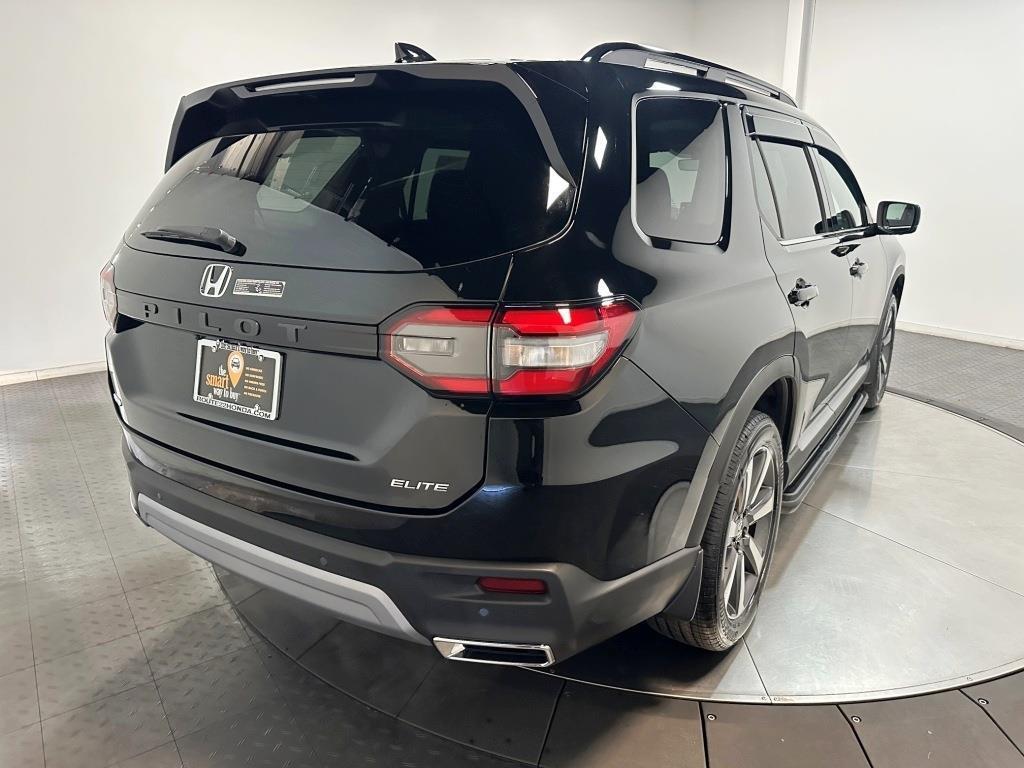 new 2025 Honda Pilot car, priced at $53,530
