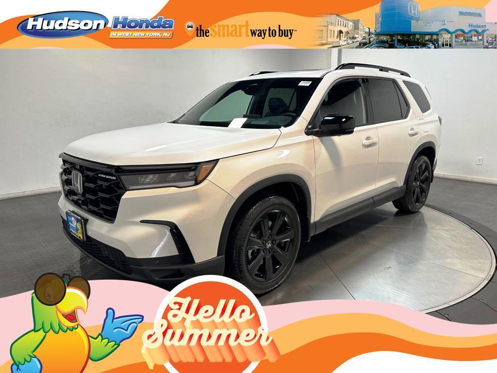 new 2025 Honda Pilot car, priced at $55,485