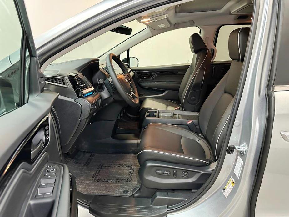 new 2025 Honda Odyssey car, priced at $48,005