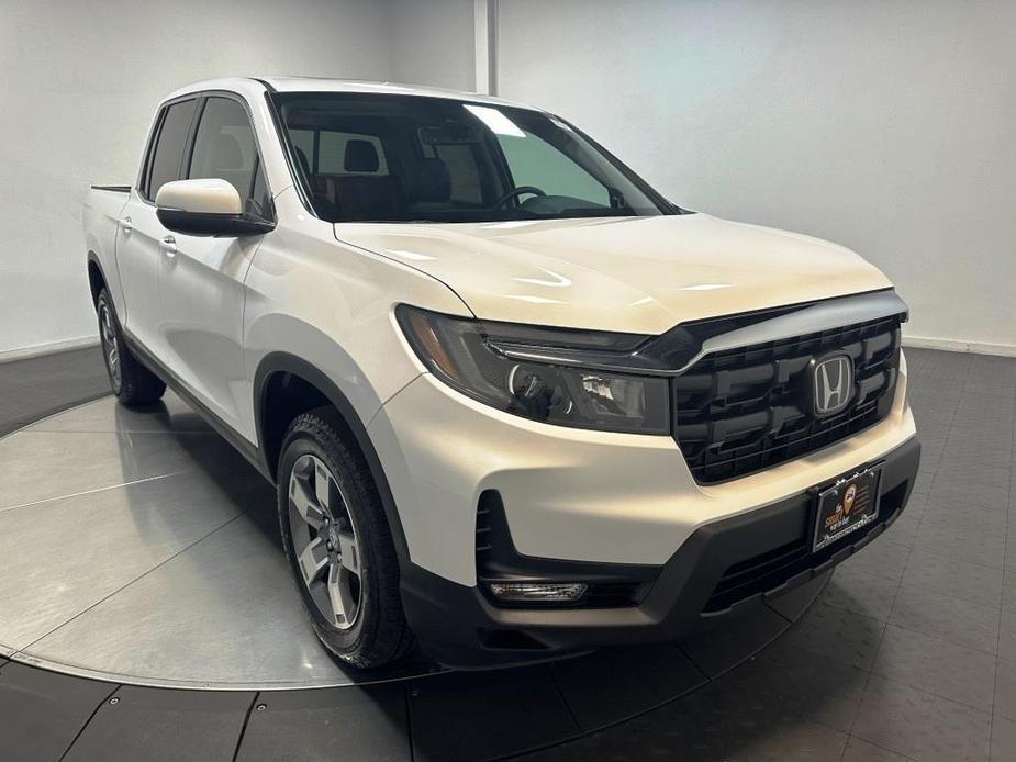 new 2025 Honda Ridgeline car, priced at $43,435