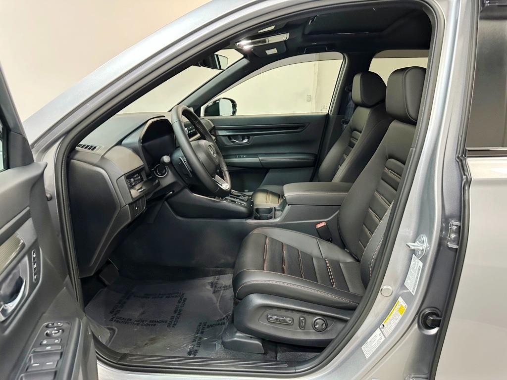 new 2026 Honda CR-V Hybrid car, priced at $40,175