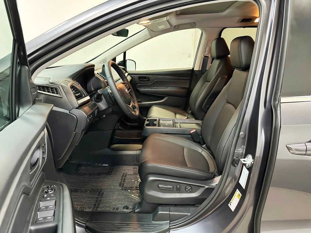 new 2026 Honda Odyssey car, priced at $44,655
