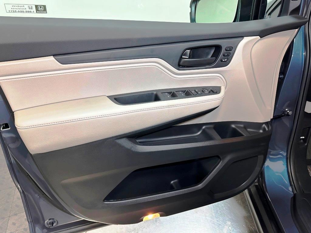 new 2026 Honda Odyssey car, priced at $44,290