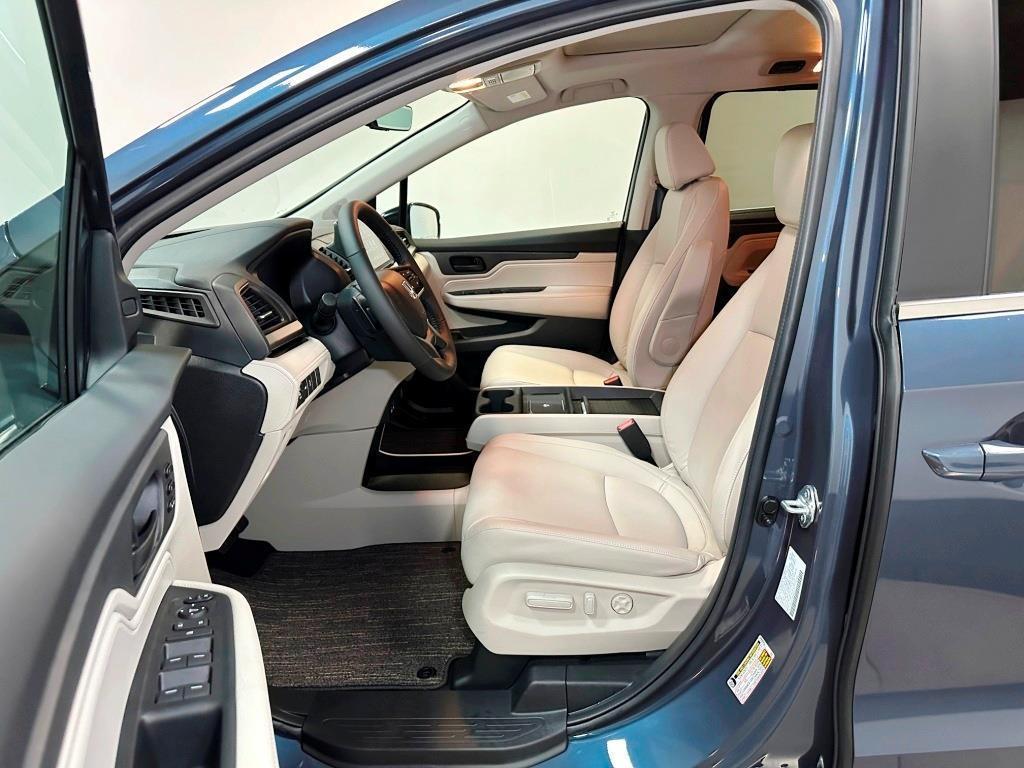 new 2026 Honda Odyssey car, priced at $44,290
