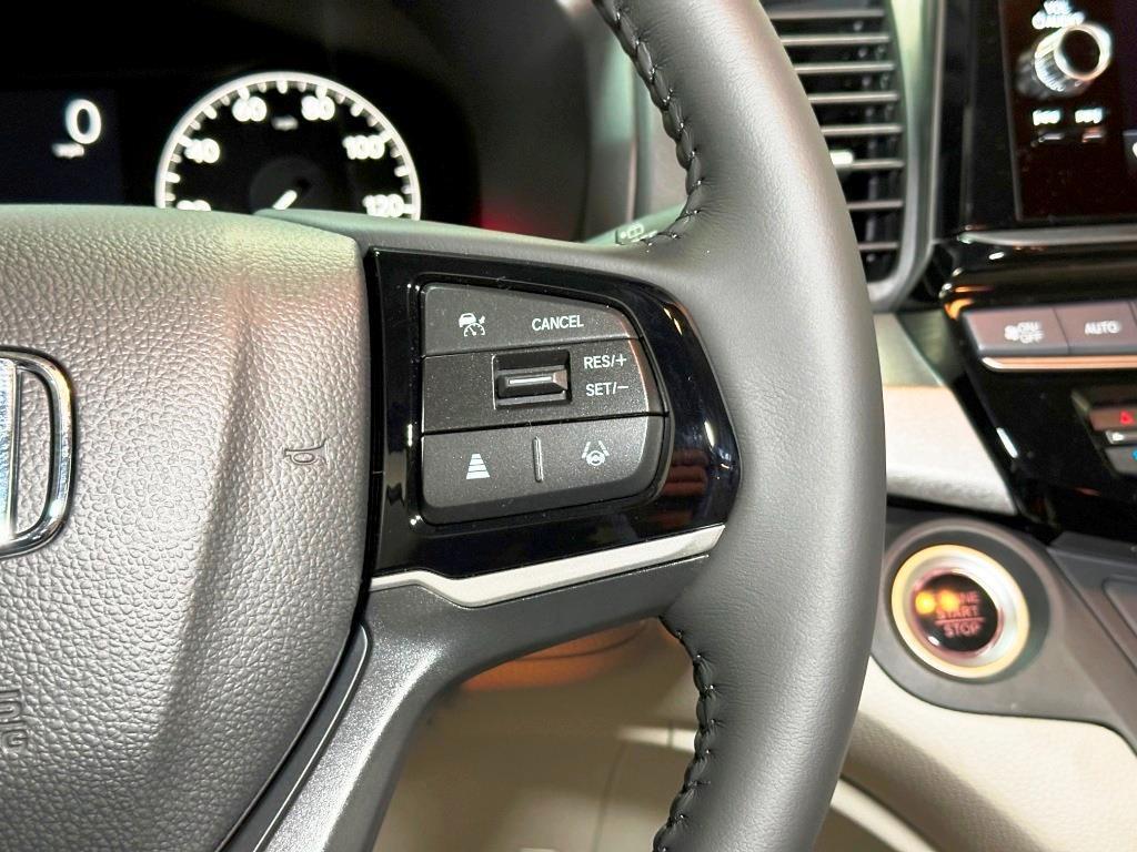 new 2026 Honda Odyssey car, priced at $44,290