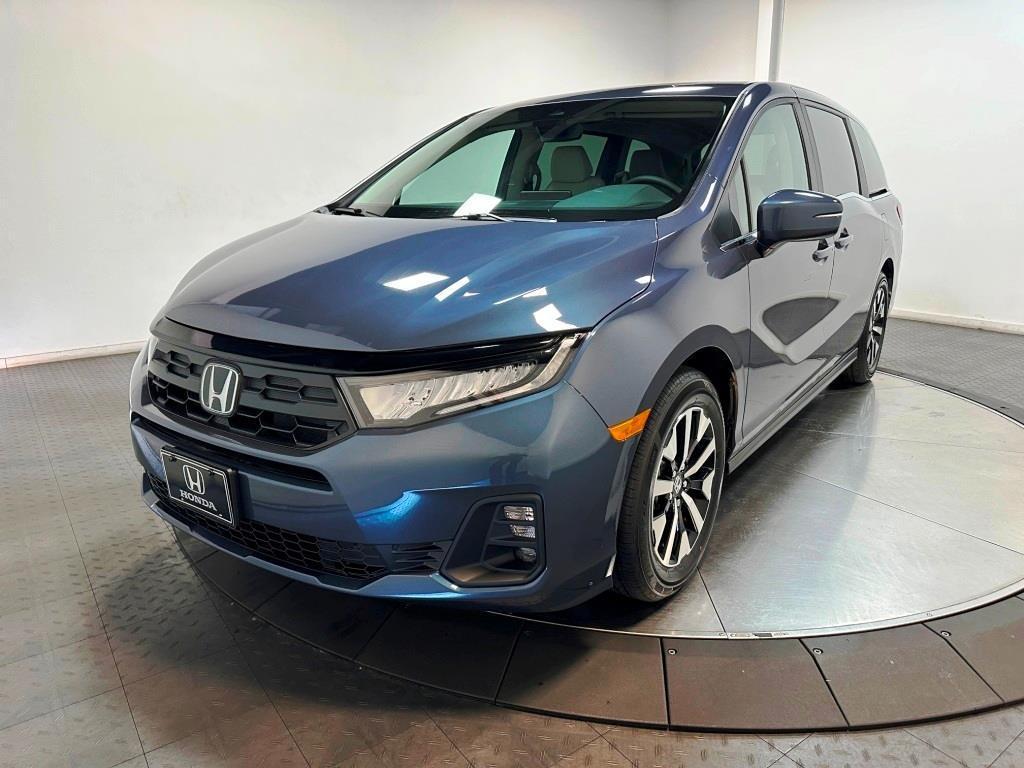 new 2026 Honda Odyssey car, priced at $44,290
