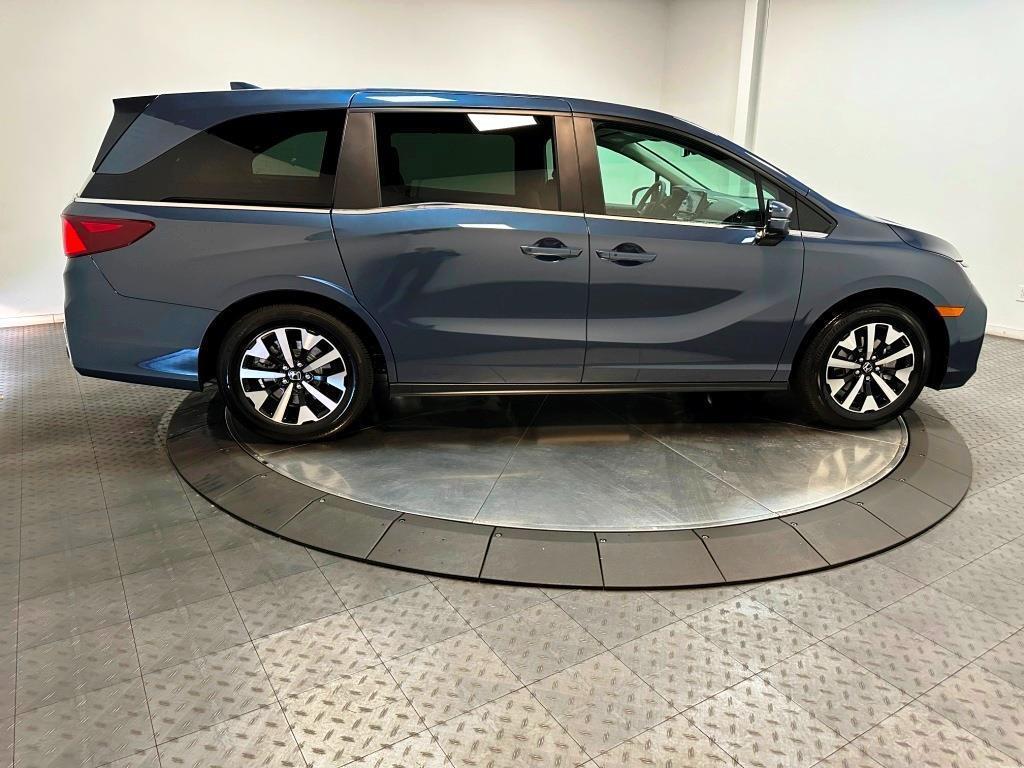new 2026 Honda Odyssey car, priced at $44,290