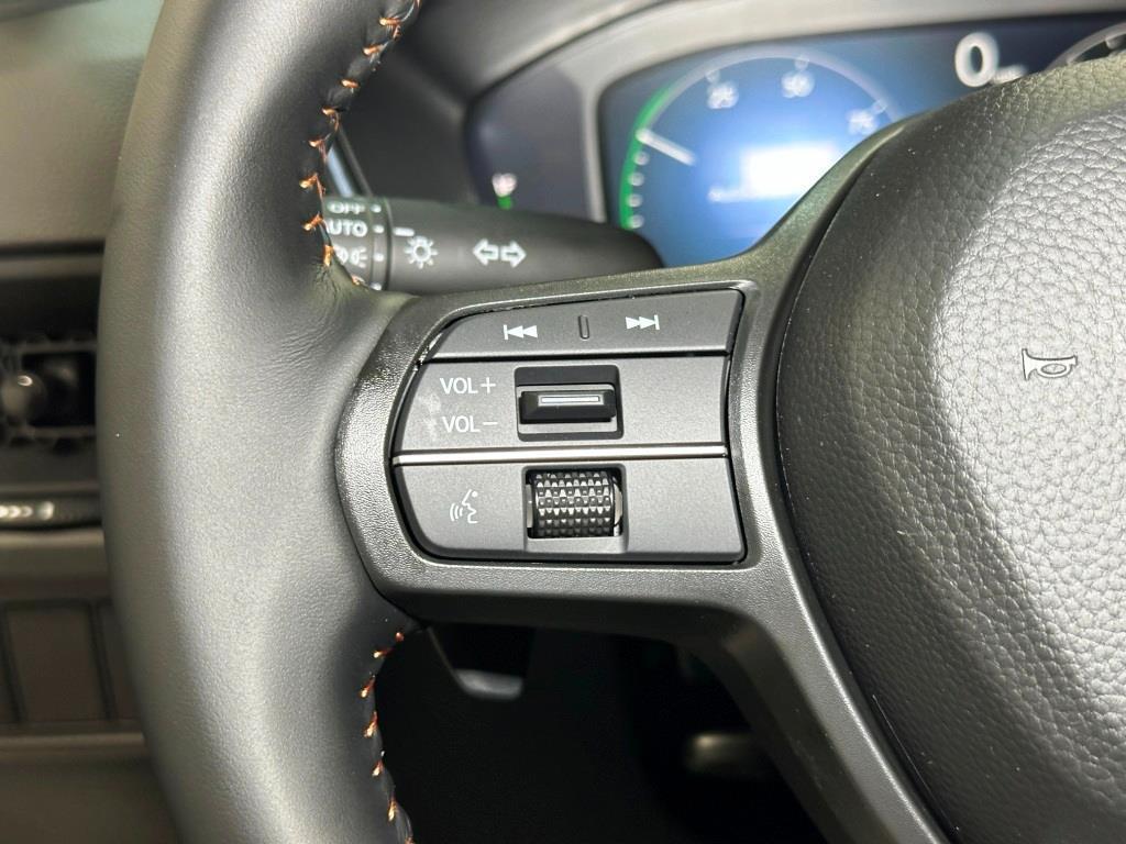 new 2026 Honda CR-V Hybrid car, priced at $40,175