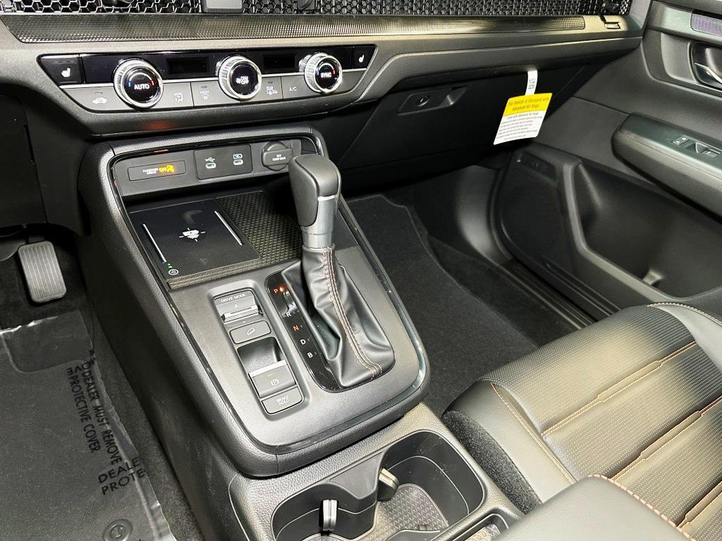 new 2026 Honda CR-V Hybrid car, priced at $40,175