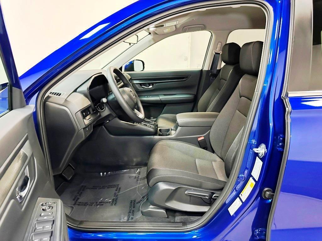 new 2025 Honda CR-V car, priced at $32,995