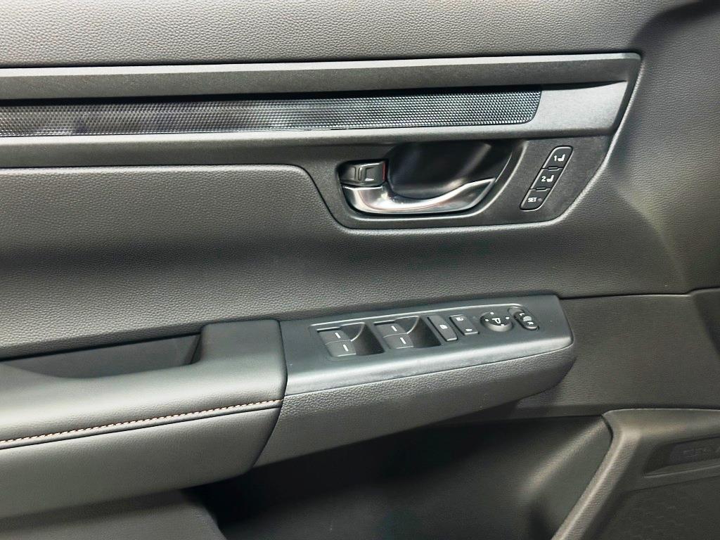 new 2026 Honda CR-V Hybrid car, priced at $40,630