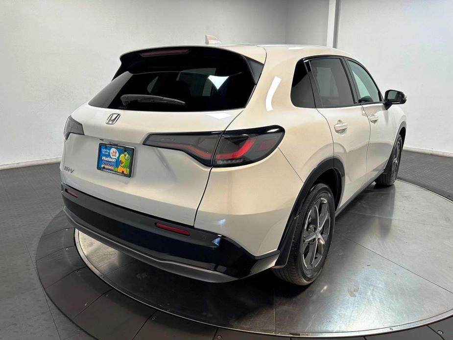 new 2025 Honda HR-V car, priced at $32,505