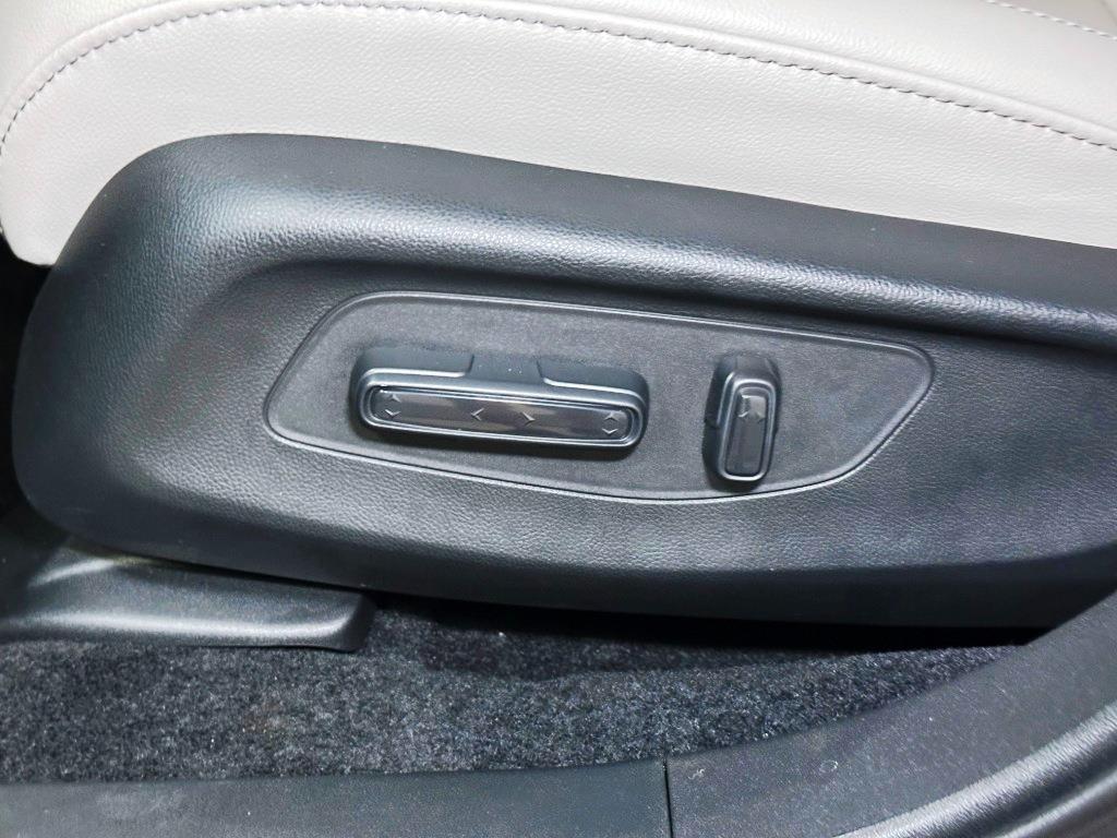 new 2026 Honda HR-V car, priced at $32,000