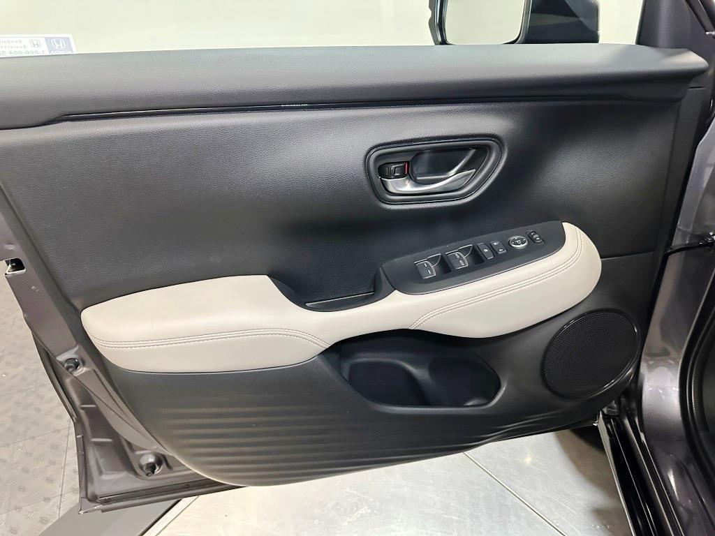 new 2026 Honda HR-V car, priced at $32,000