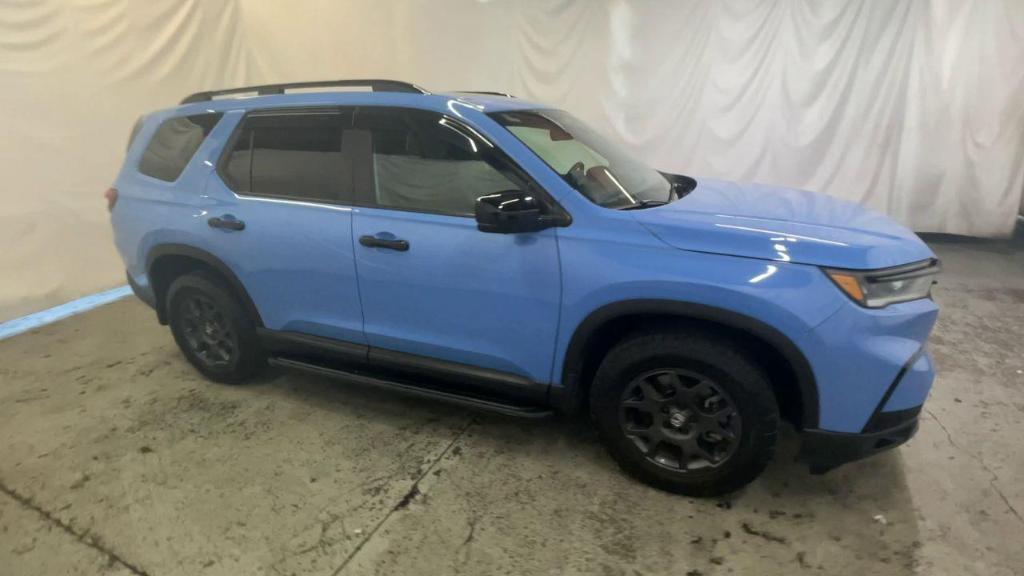 used 2024 Honda Pilot car, priced at $40,998