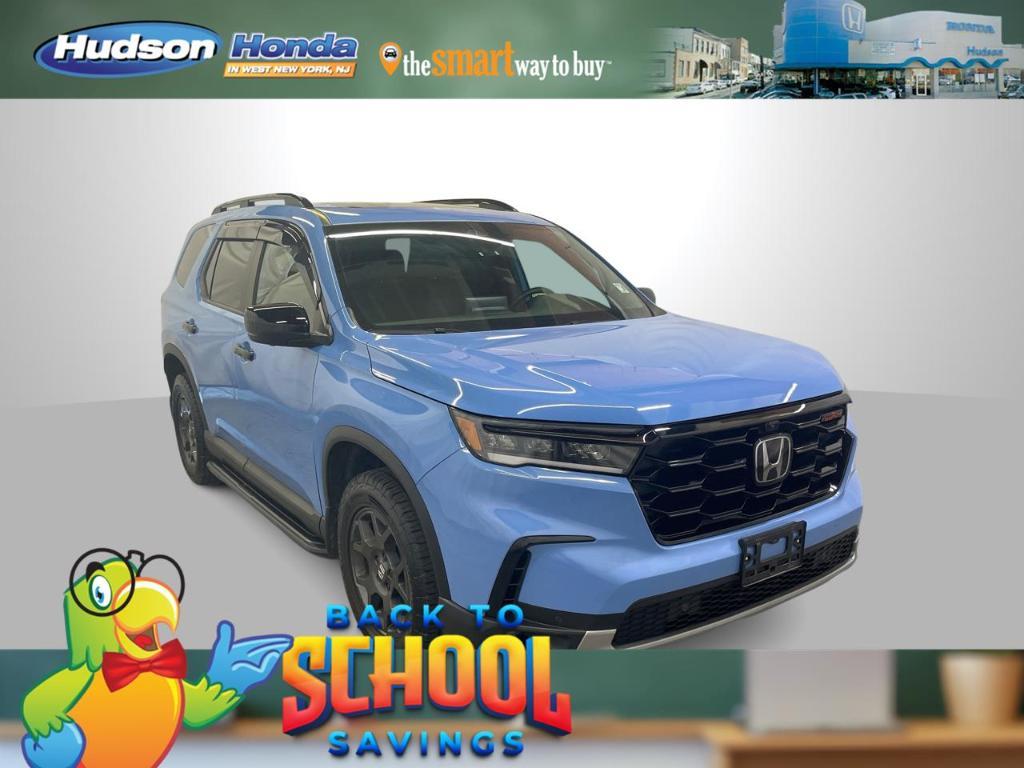 used 2024 Honda Pilot car, priced at $40,998