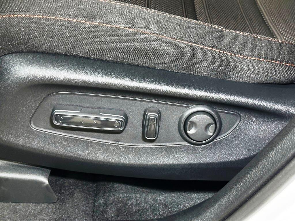 new 2026 Honda CR-V Hybrid car, priced at $39,205