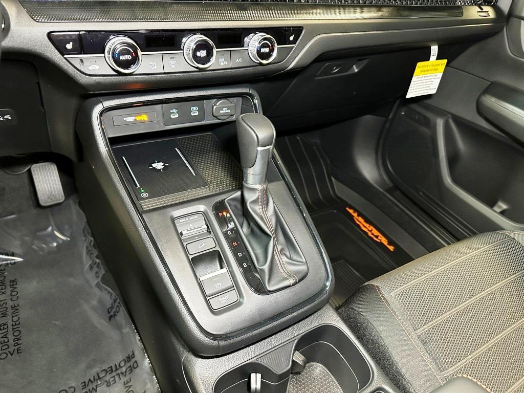 new 2026 Honda CR-V Hybrid car, priced at $39,205