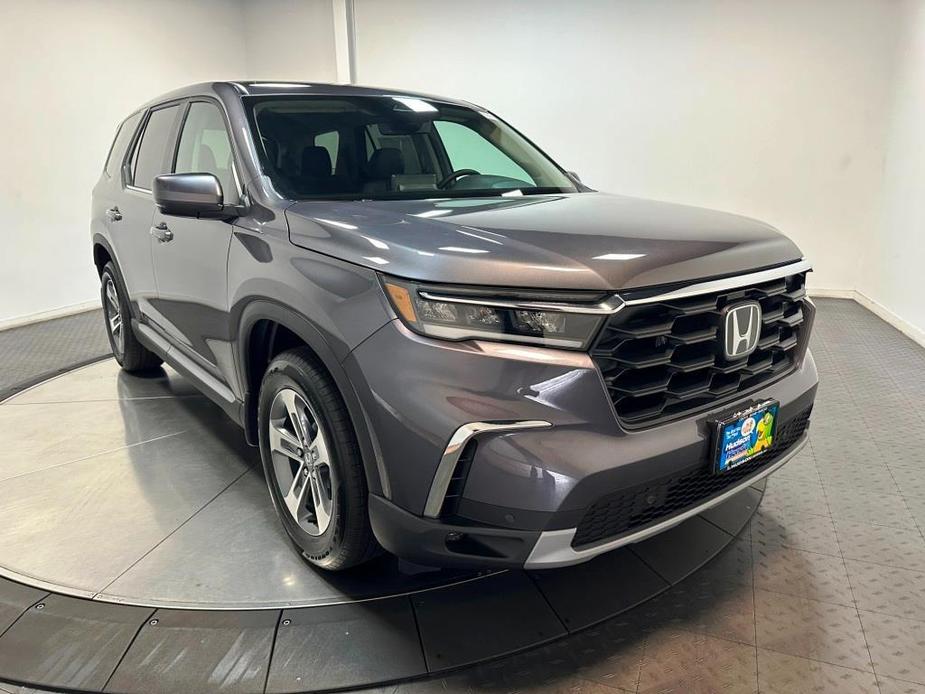 new 2025 Honda Pilot car, priced at $46,995