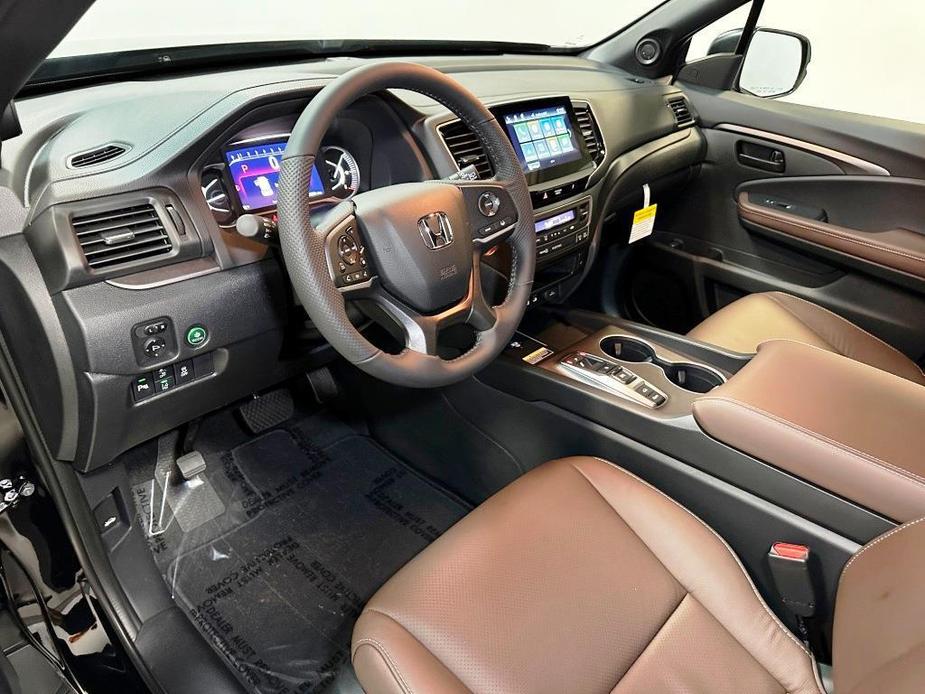 new 2025 Honda Passport car, priced at $43,795