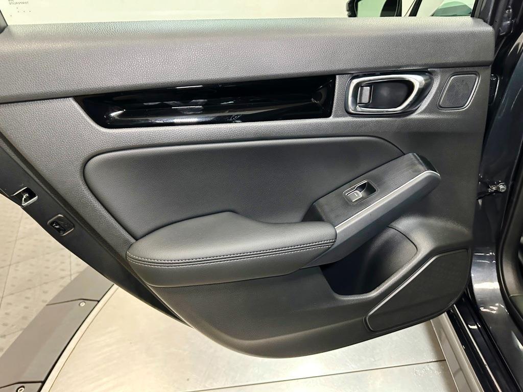 new 2025 Honda Civic Hybrid car, priced at $32,100