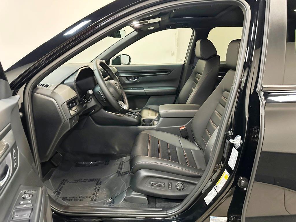 new 2026 Honda CR-V Hybrid car, priced at $41,675