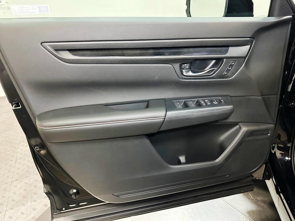 new 2026 Honda CR-V Hybrid car, priced at $41,675