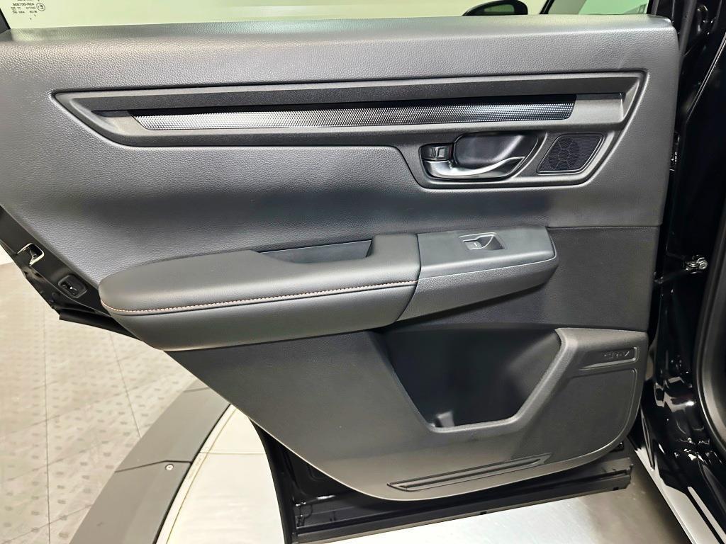 new 2026 Honda CR-V Hybrid car, priced at $41,675