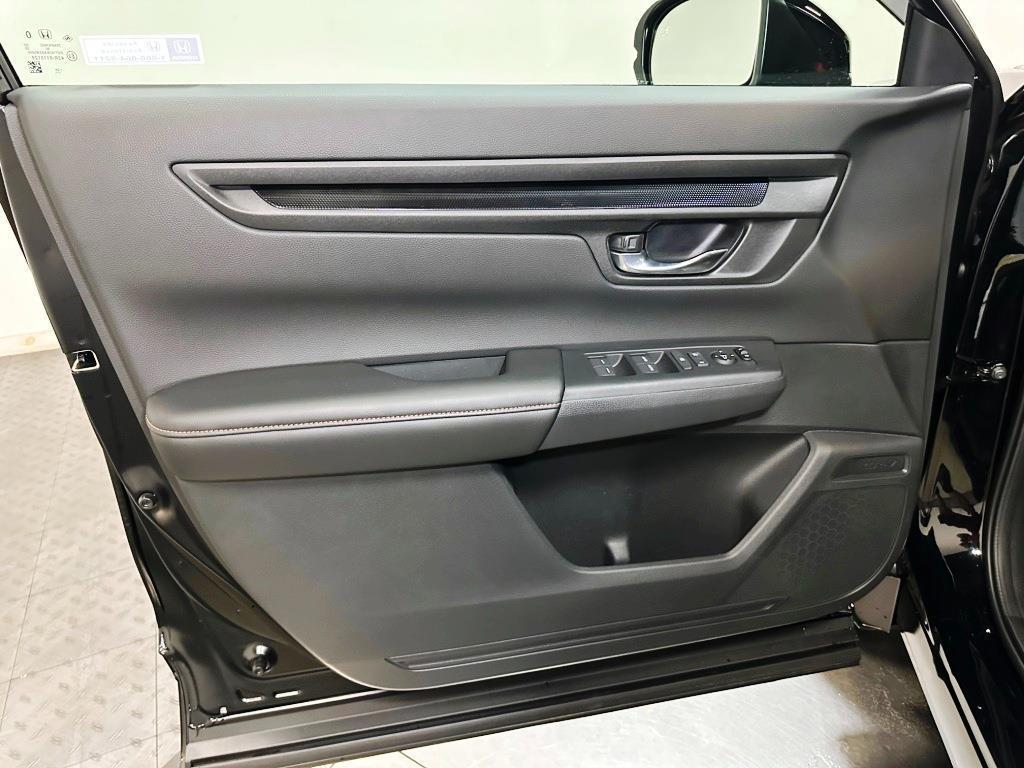 new 2026 Honda CR-V Hybrid car, priced at $38,580